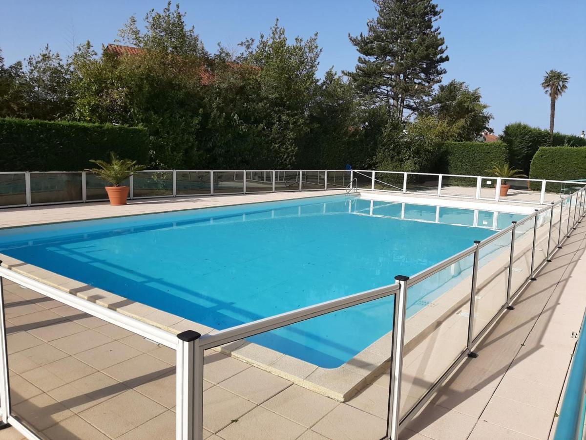 Appartement A Ciboure Avec Terrasse, Piscine Chauffee Et Parking - Ideal Golf Et Plage - Fr-1-239-551 Dış mekan fotoğraf